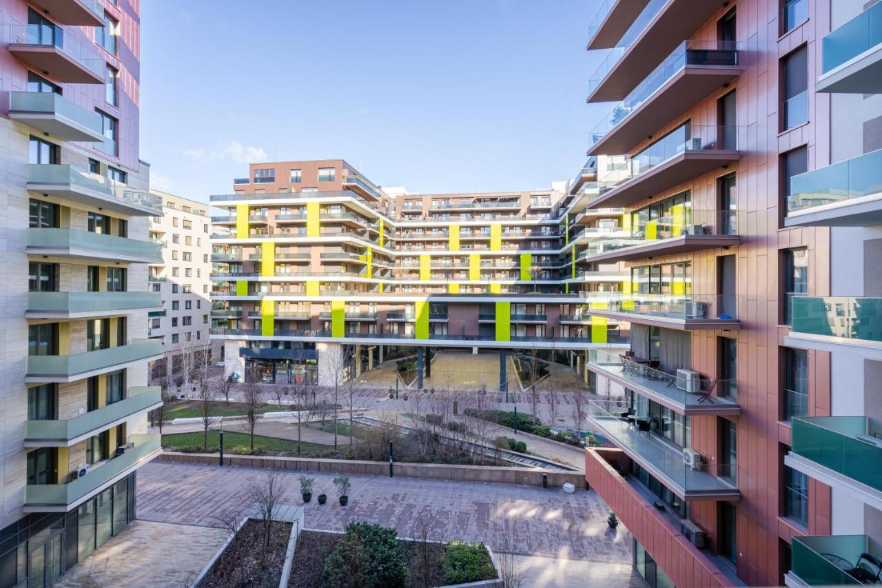 Grand Corvin Studio With Balcony Budapest Exterior photo